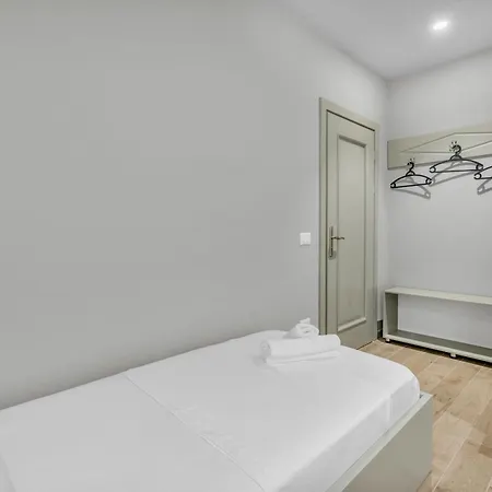 Villa Zoi A Stay To Remember I Guesthouse Inside The Castle Of Elbasan I Roman Historic District Via Egnatia I Homemade Breakfast