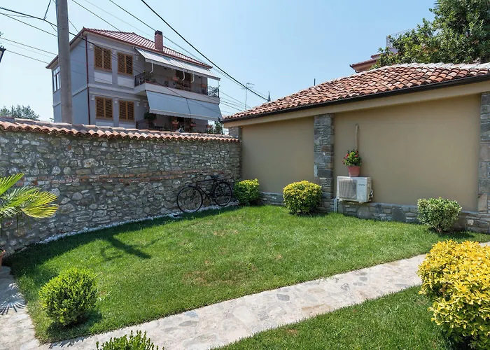ホテル Zoi A To Remember I Located Inside The Castle Of On A Historic Road Via Egnatia I Traditional Breakfast *