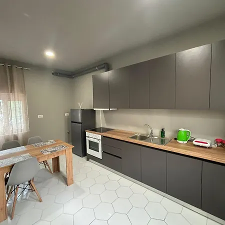 Villa Zoi A Stay To Remember I Guesthouse Located On The Historic Roman Road Via Egnatia Inside Elbasan Castle I Homemade Breakfast