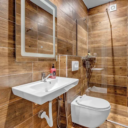 Hotel Zoi A To Remember I Located Inside The Castle Of On A Historic Road Via Egnatia *