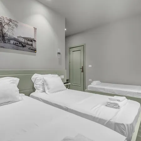 ホテル Villa Zoi A Stay To Remember I Guesthouse Located On The Historic Roman Road Via Egnatia Inside Elbasan Castle I Homemade Breakfast *