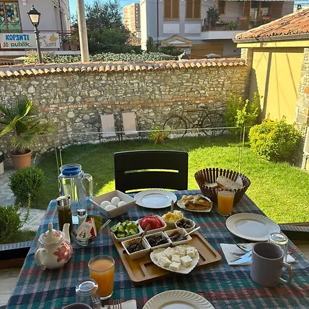 Villa Zoi A Stay To Remember I Guesthouse Located On The Historic Roman Road Via Egnatia Inside Elbasan Castle I Homemade Breakfast ホテル *